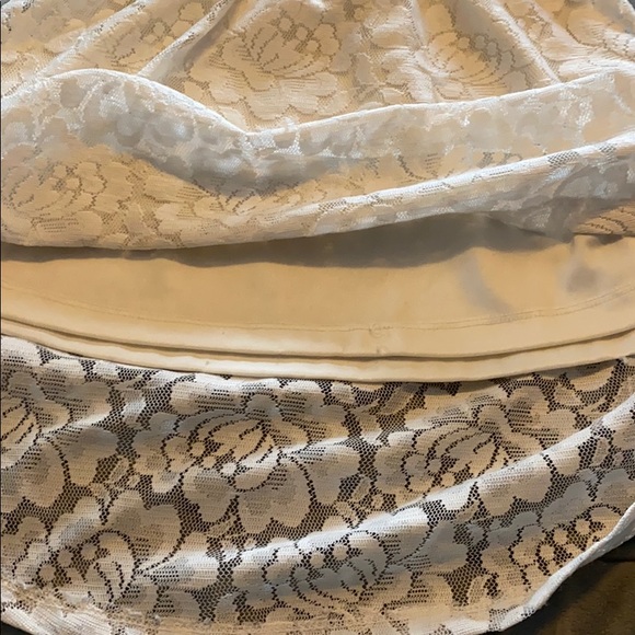 Girls lace dress - Picture 2 of 4